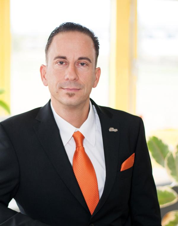 40 Jahre Expertise: AMEXPool AG bietet Maklern beim Einstieg ins Gewerbegeschäft fundiertes Know-how