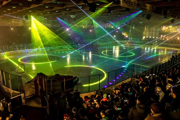 Towerstars Ravensburg. Eishockey und Lasershow - ein super Team