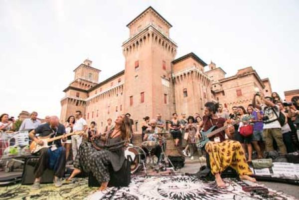 Straßenmusik auf historischem Pflaster - das 32. "Ferrara Buskers Festival" verzaubert die Stadt am Po