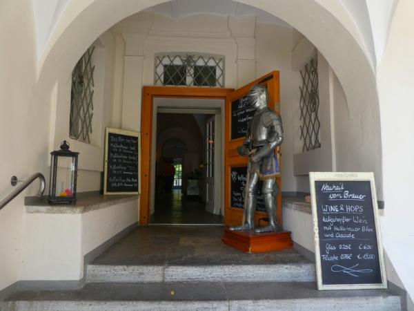 Hopfen trifft auf Wein im Wasserschloss Mellenthin