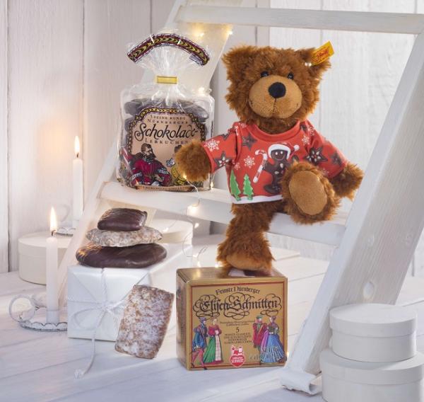 Lebkuchen-Schmidt und Steiff präsentieren den Kult-Teddybär "Charly" als "Lebkuchen-Edition"