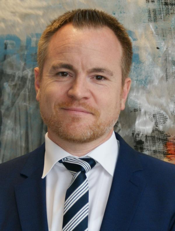 Dönges, Systemlieferant für die Feuerwehr, erweitert die Geschäftsführung