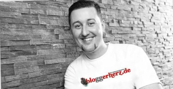 Bloggerherz Gründer Christian Gera knackt Interview Rekord mit dem Bloggerherz : 25.000 Interviews im Visier