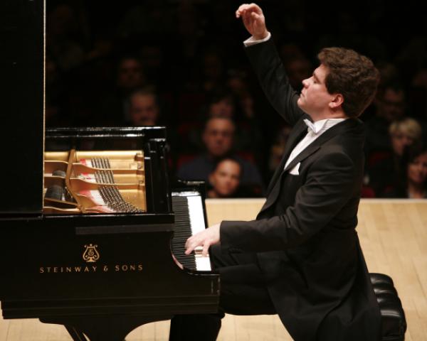 Starpianist Matsuev: "Merken Sie sich diese neuen Namen"