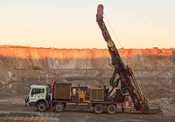 De Grey Mining: Goldexplorer im Höhenrausch