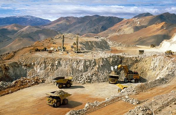 Goldbranche muss bis 2025 rund 37 Milliarden Dollar investieren!