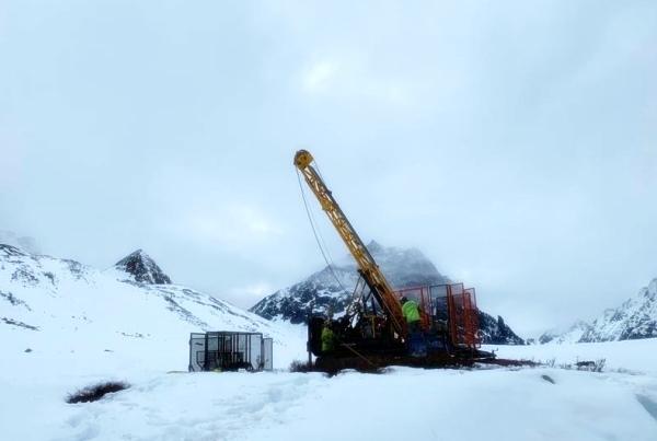 Nova Minerals: Aktie setzt Höhenflug nach dreistelligen Goldgehalten fort