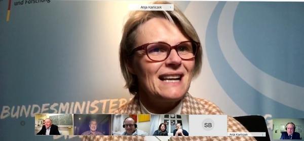 Digitalgipfel Bildung mit Bundesbildungsministerin Anja Karliczek 