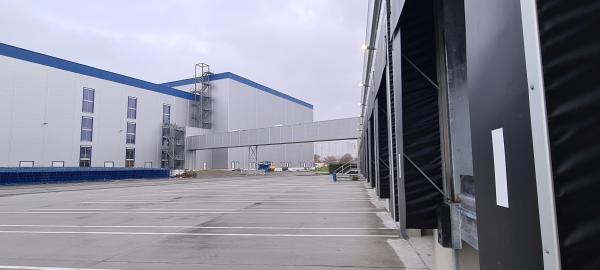 Neues Tiefkühllager am EDEKA Nord Logistik-Standort Zarrentin nimmt Betrieb auf