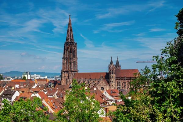 Immobilienmakler Freiburg: Brumani Immobilien ist der regionaler Experte vor Ort