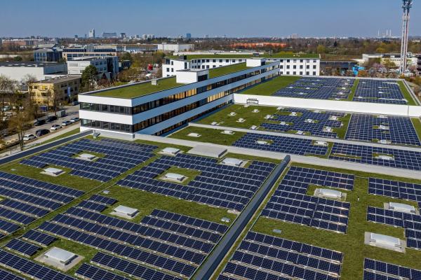 Best Workspaces 2022: Schwaiger Group für grünes Leuchtturmprojekt Centro Tesoro ausgezeichnet