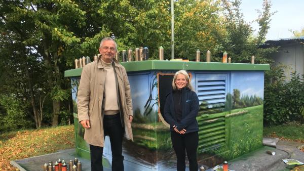  Wasbek: Graffiti-Künstler verziert Ortsnetzstation von HanseWerk Tochter SH Netz