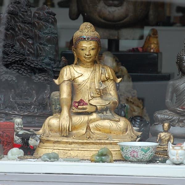 Asiatika & Chinesische Antiquitäten - Porzellan, Jade, Buddhas