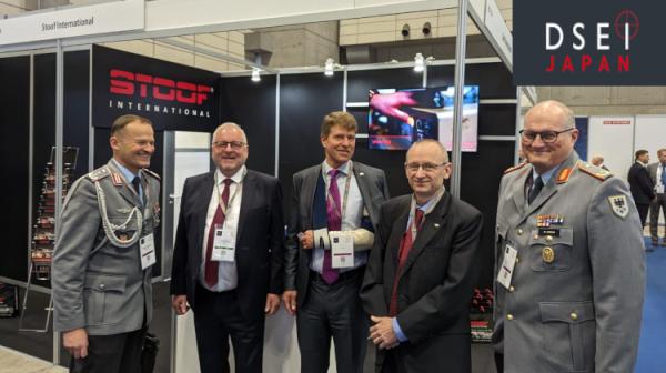 Fred Stoof von Stoof International präsentiert auf "DSEI 2023 Chiba Japan" gepanzerte Weltneuheiten