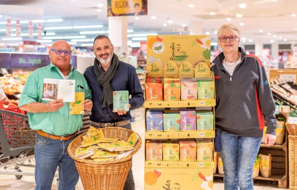 Gourmetkoch Luis Dias präsentiert Food Finisher Spices bei REWE