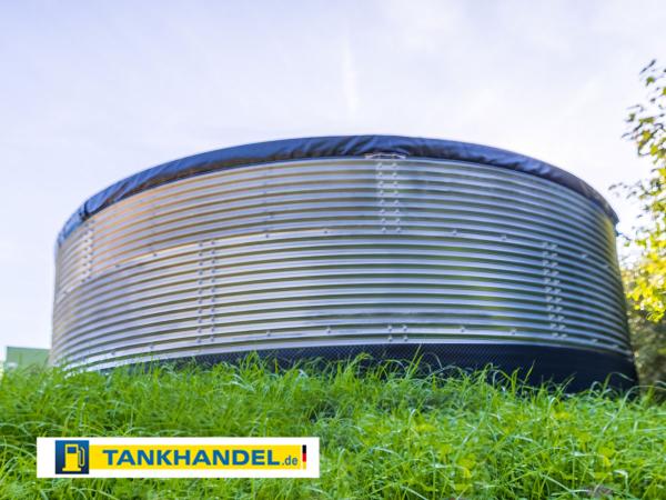 Trockene Sommer: Vorsorge mit Wassertanks