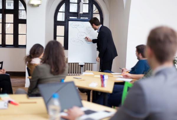 Seminare zum BPersVG u.a. für die Personalräte der Berufsgenossenschaften. Zur praktischen Personalratsarbeit.