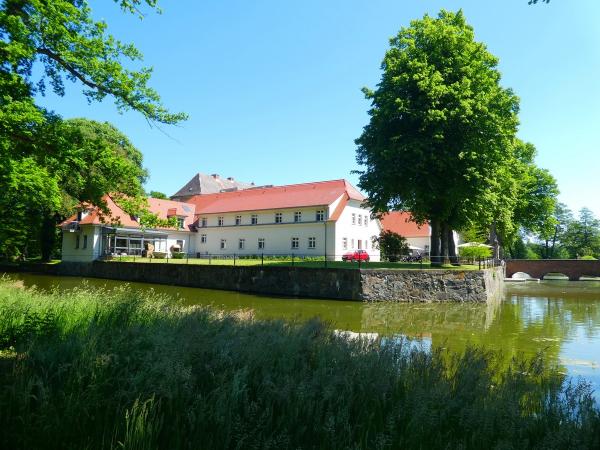 Den Sommer genießen auf Usedom im Wasserschloss Mellenthin