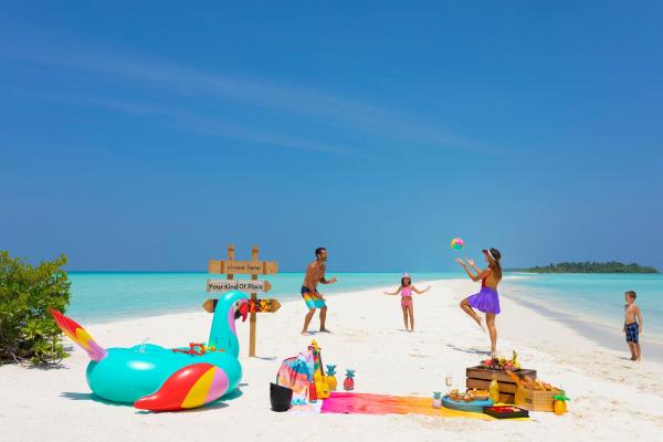 Einfach den Sommer im Paradies verlängern:  Herbstferien im Kandima Maldives