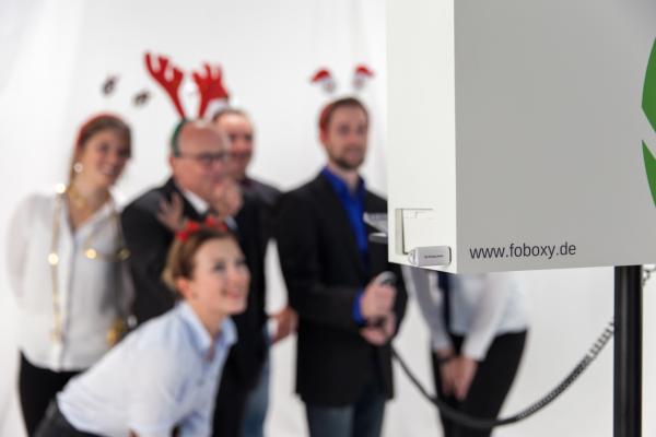 foboxy: Fotobox-Highlight für jede Firmenweihnachtsfeier