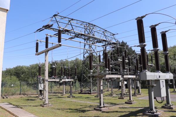 Netzausbau in Brandenburg: E.DIS nimmt mehr Strom aus erneuerbaren Energien ins Stromnetz auf