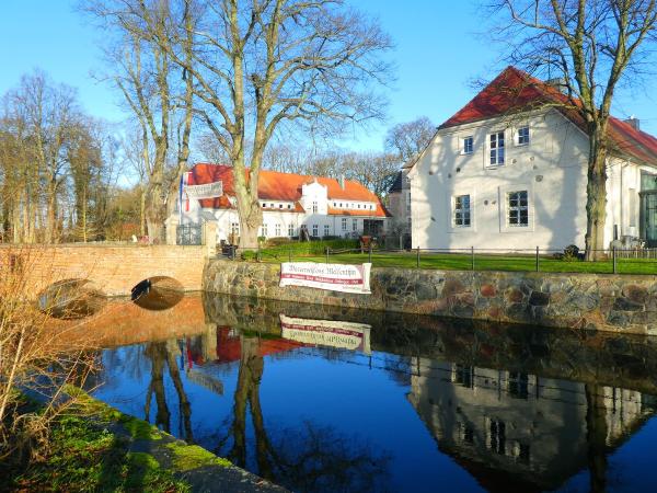 Feste Feiern auf Usedom im Wasserschloss Mellenthin