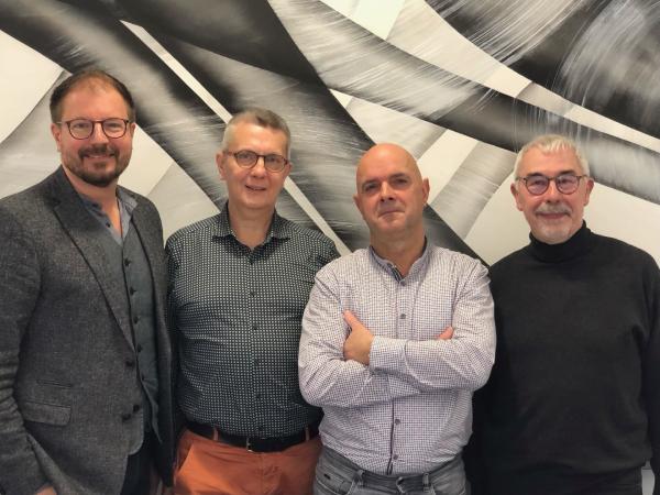 apia systemhaus gmbh tritt Grouplink bei