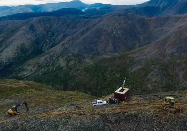 Sitka Gold: Neues Bohrprogramm soll an bisher hochgradigstes Bohrloch im Yukon anknüpfen