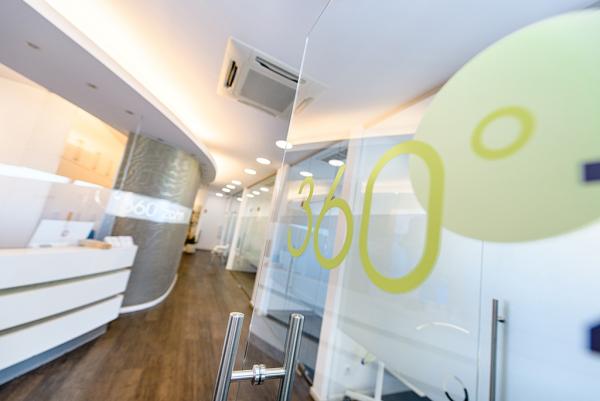 360&deg;zahn - Zahnarzt Düsseldorf setzt neue Maßstäbe in der Patientenaufklärung