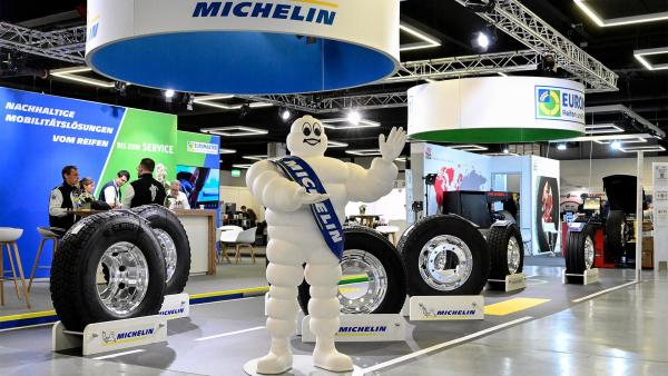 Der französische Reifenhersteller Michelin setzt seine Lieferungen nach Russland trotz Sanktionen