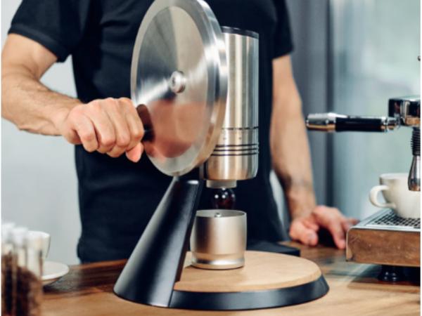 NECCST Series 1: Eckstein Designs wegweisende Kaffeemühle - designed und engeneering in München