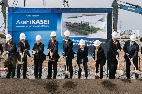 Asahi Kasei Battery Separator Corporation feiert ersten Spatenstich von Werk für Lithium-Ionen Batterieseparatoren in Kanada