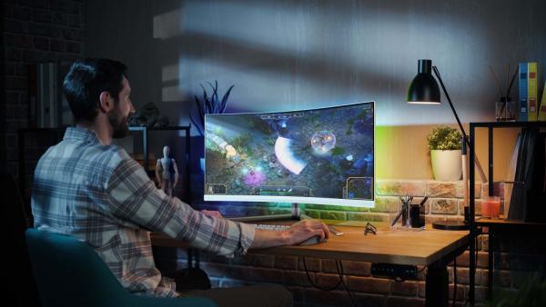 In Kürze verfügbar: Gaming-Monitor Philips Evnia 34M2C5501A