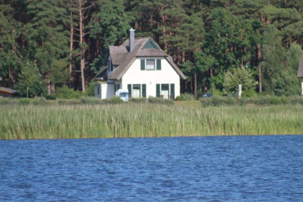 Entdecken Sie Ruhe im Ferienhaus Deichgraf direkt auf dem Deich mit herrl Wasserblick Urlaub mit Hund