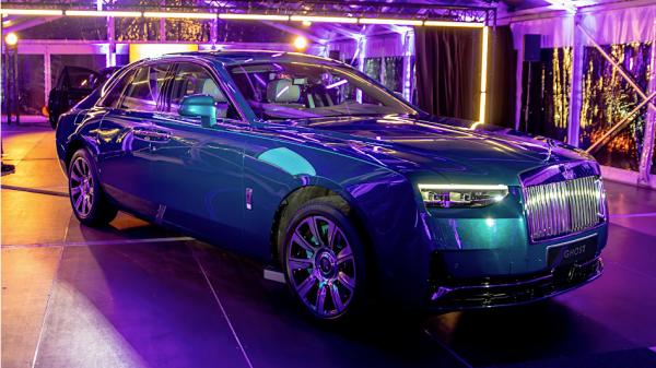 Eleganz in historischer Kulisse: Der neue Rolls-Royce Ghost Series II feiert Deutschlandpremiere im Grand Hotel Heiligendamm