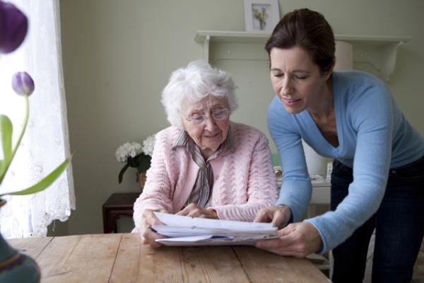 Unterstützung für pflegende Angehörige - Verbraucherinformation der DKV