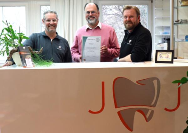 J&J Dentaltechnik GmbH ist neues "TOP Sozial" zertifiziertes Unternehmen