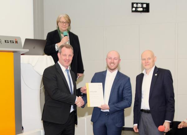 Pfeiffer Vacuum+Fab Solutions und GSI/FAIR verleihen FAIR-GSI PhD Award 2024