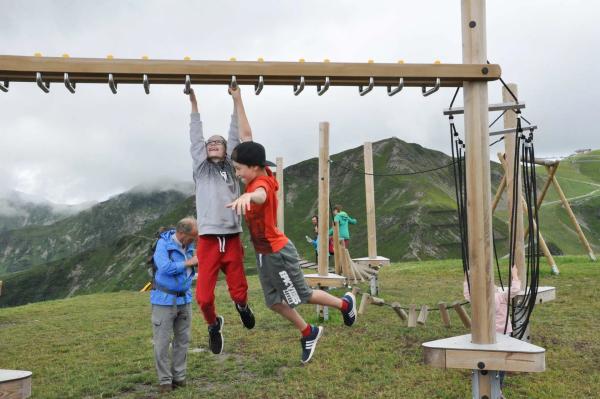 Spielplätze fördern die gesunde Entwicklung von Kindern