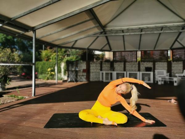 Bildungsurlaub: Yoga-Retreat mit Jane Uhlig - Achtsamkeit, Resilienz und Work-Life-Balance am Ferienpark Birnbaumteich - 24. 4. bis 28.4.