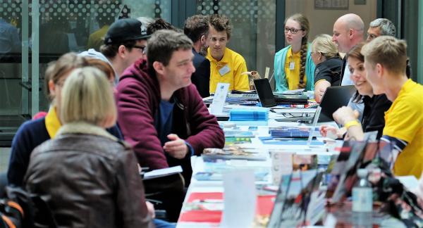 "Meet the Schools!" zum Thema Schüleraustausch - Veranstaltungen in Frankfurt und Hamburg