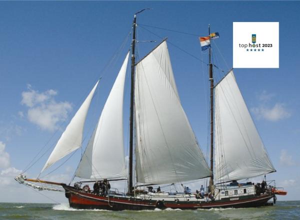 Wussten Sie, dass Bildungsurlaub auch auf einem Segelschiff stattfinden kann? Bildungsurlaub unter Segeln