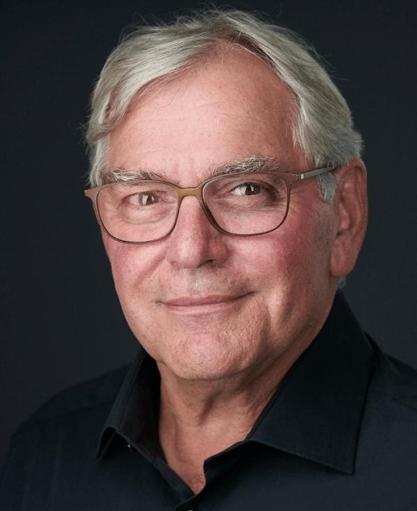 Günter Esch, Geschäftsführer SEPPmail Deutschland GmbH Warum Secure E-Mail-Gateways zur Grundsicherung im digitalen Rechnungsprozess gehören