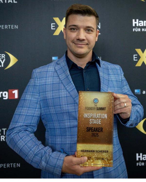 Attila Csiszer
Keynote Speaker |Hypnose-Experte Attila Csiszer begeistert Fachjury