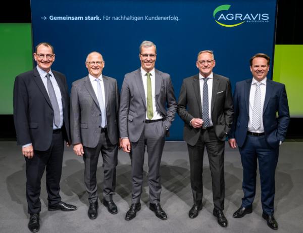 Vorstand und Aufsichtsratsvorsitzender der AGRAVIS bei der Hauptversammlung 2025 AGRAVIS-Geschäft in 2025 verläuft bislang planmäßig