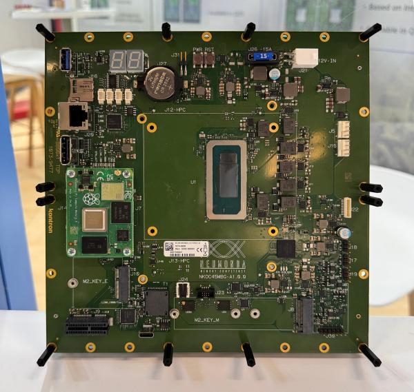 Der Neumonda Octopus Tester qualifiziert DRAM Komponenten für DRAM-Module Neumonda stellt Octopus DRAM-Tester für DRAM-Speichermodule vor