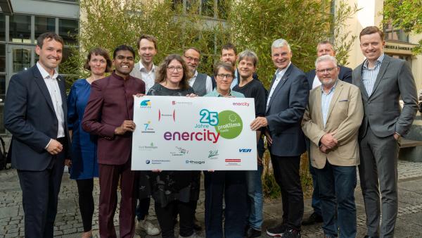 proKlima-Jubiläum 2023: Die proKlima-Partner freuen sich über 25 Jahre Partnerschaft. enercity-Fonds proKlima ist Finalist bei den Europäischen Preisen für nachhaltige Energie 2025