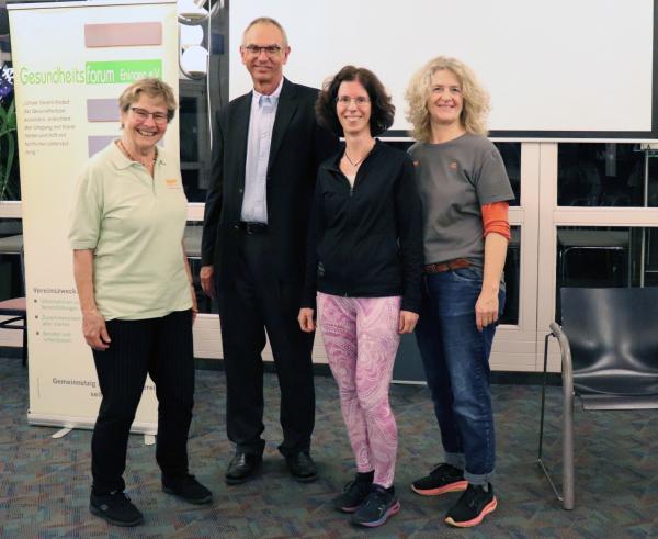 Informationsabend "Ist COPD und Atemnot behandelbar?" mit über 40 interessierten Zuhörern Informationsabend "Ist COPD und Atemnot behandelbar?" mit ueber 40 interessierten Zuhoerern