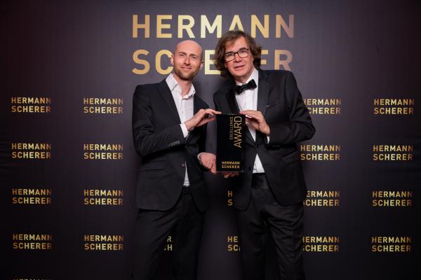 Fotograf: Justin Bockey Weltrekord beim Speaker Slam - Rico Schwarck aus Salzkotten gewinnt Excellence Award für E-Mail-Marketing-Konzept