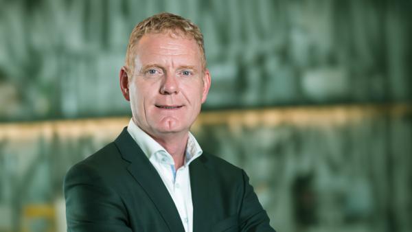 Hans Nipshagen, Vice President Channel Sales bei nLighten Edge als Wachstumstreiber - Wie Hyperscaler ihre Infrastruktur zukunftsfähig ergänzen können